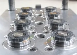 Lid Threaded Feature